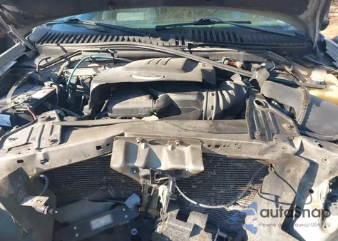 2004 Ford Expedition Xlt из США, поврежденный, VIN 1FMRU15WX4LA09237